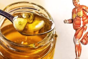 8 Things That Will Happen to Your Body if You Start Eating Honey Every Day