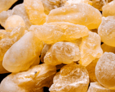 The King of All Oils: It Can Treat Migraines, Anxiety and Depressions