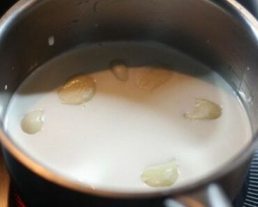 Garlic Milk – A Magical Home Remedy To Relieve You From Sciatica Pain