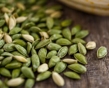 9 Powerful Reasons to Snack on Pumpkin Seeds
